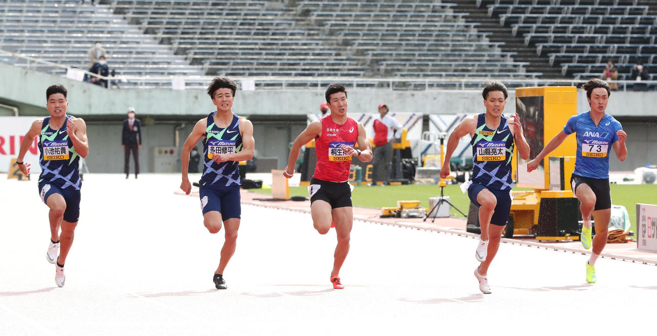 男子100メートル　優勝した山県亮太（撮影・梅根麻紀）