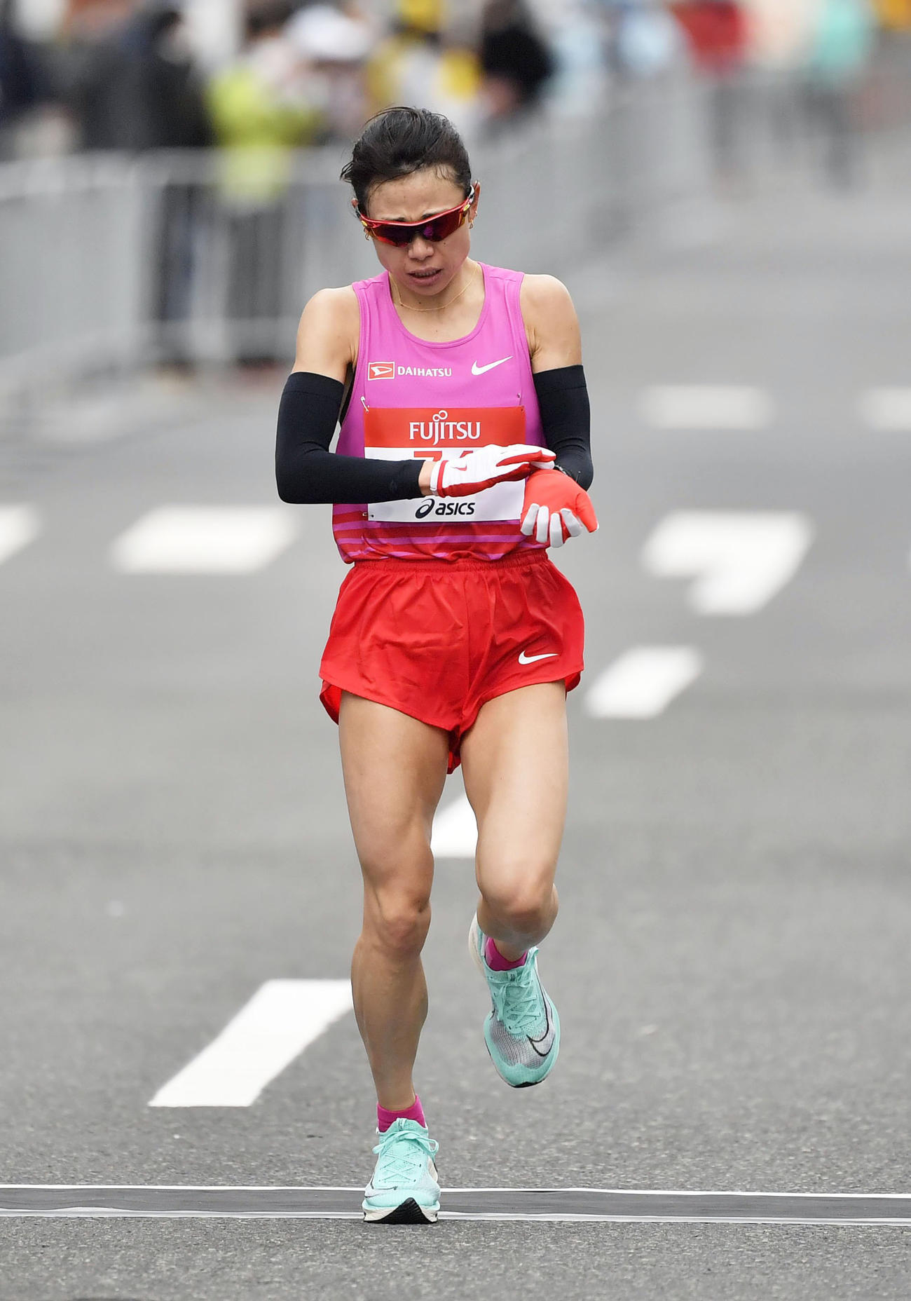 東京五輪のテスト大会となる「札幌チャレンジハーフマラソン」の女子で2位の松田（代表撮影）