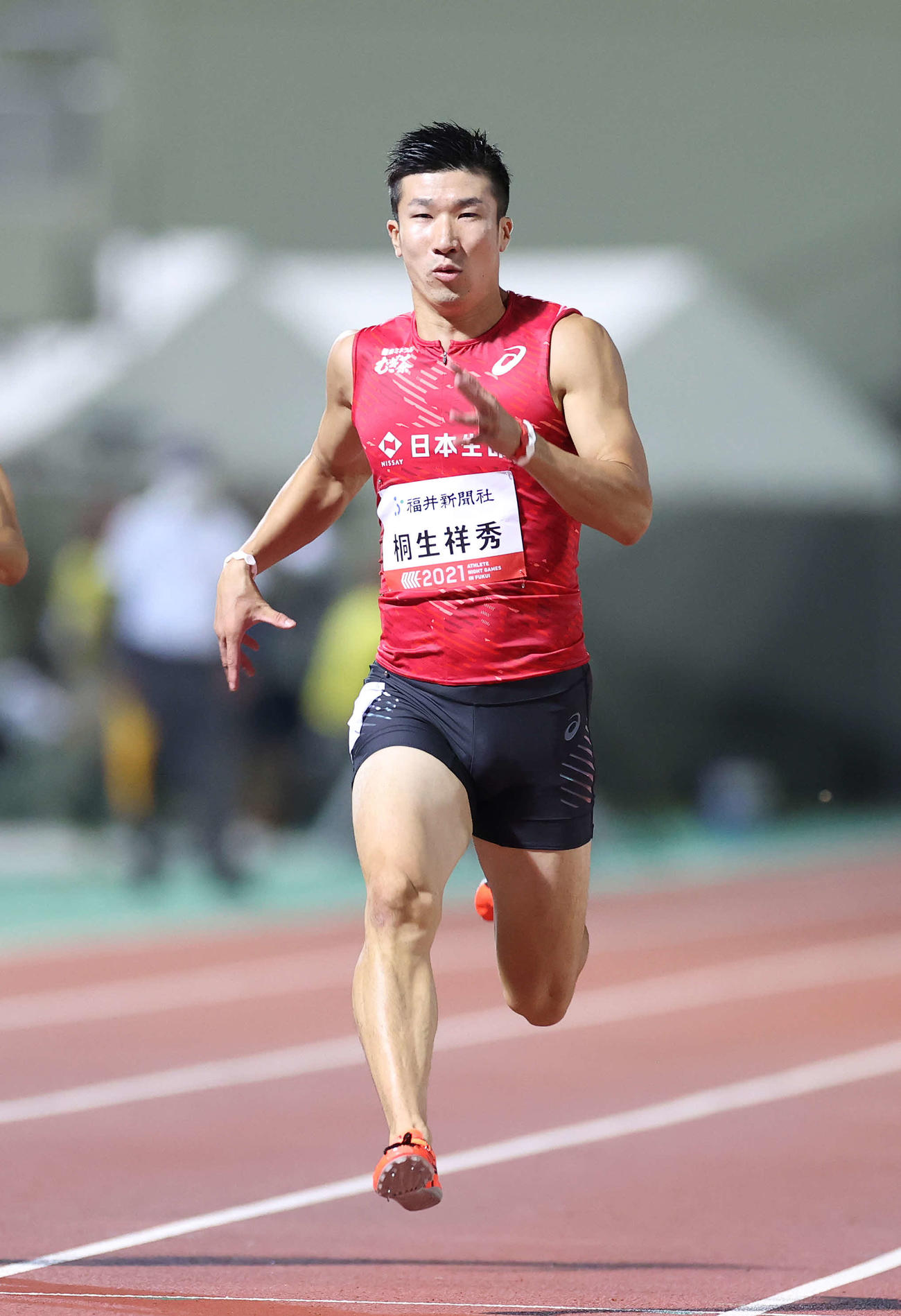 男子100メートルを10秒18で制した桐生（撮影・河野匠）