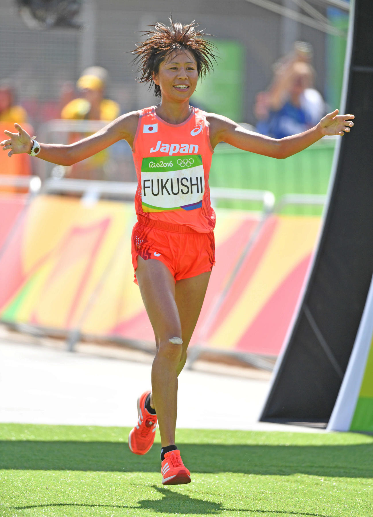 リオデジャネイロ五輪女子マラソン 14位でゴールする福士加代子（2016年8月14日撮影）
