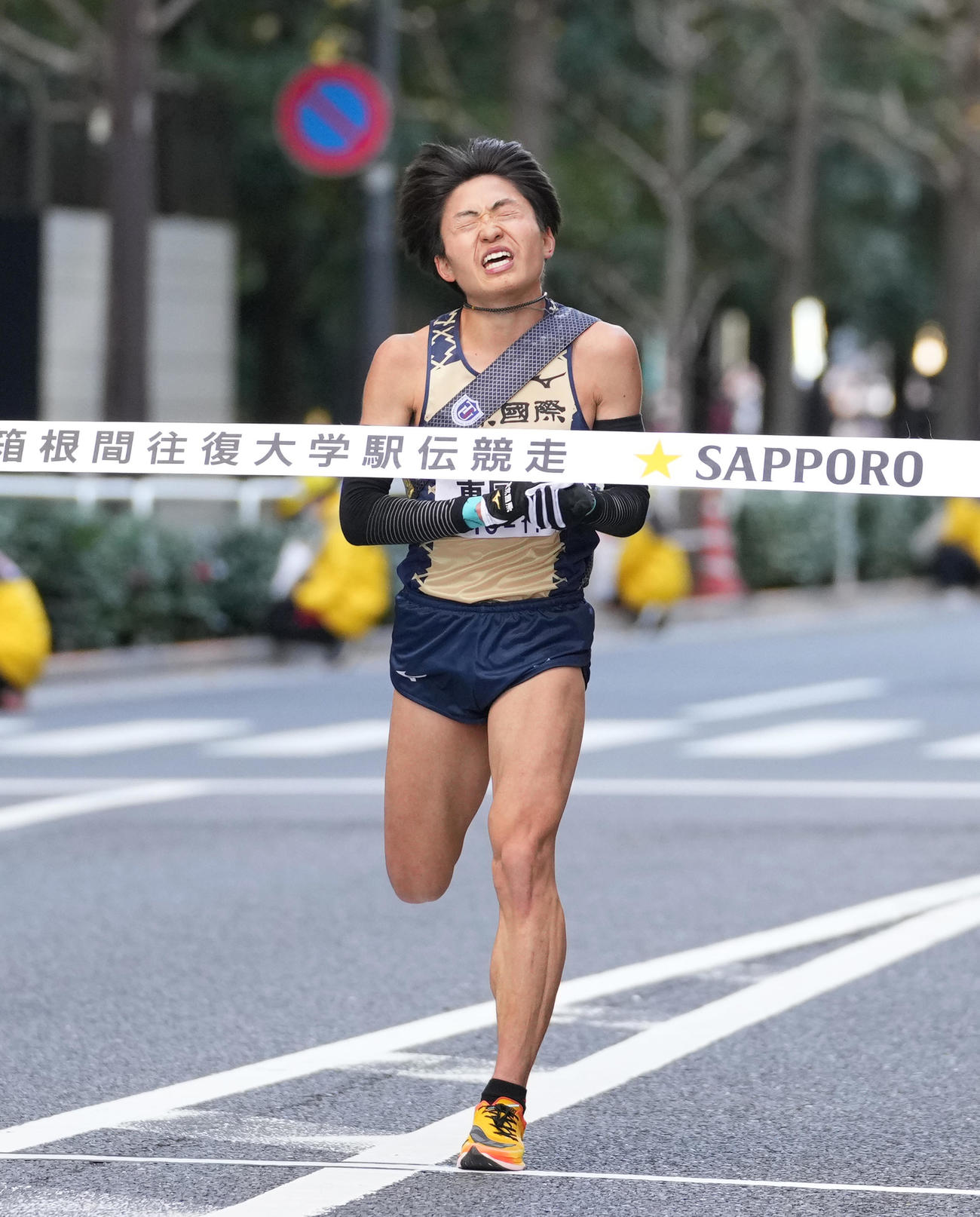 5位でゴールする東京国際大10区野沢（撮影・菅敏）