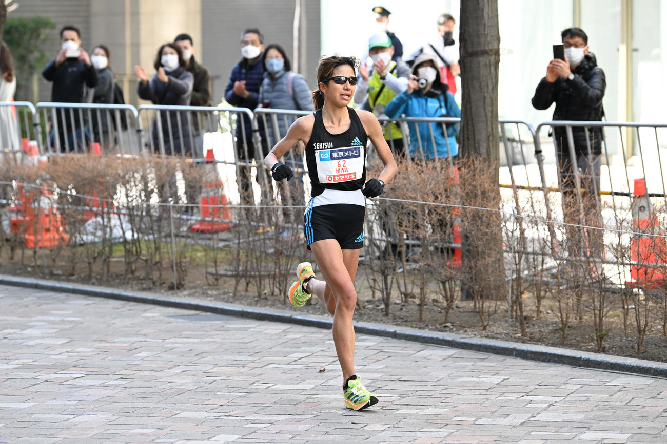 41キロ過ぎを通過する新谷