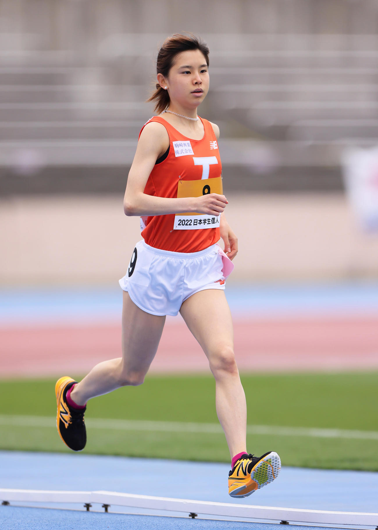 女子5000メートルを走る不破（撮影・足立雅史）