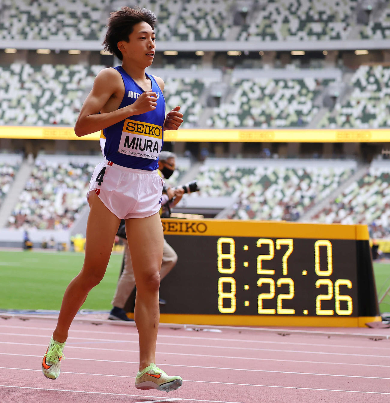 男子3000メートル障害　優勝した三浦（撮影・垰建太）