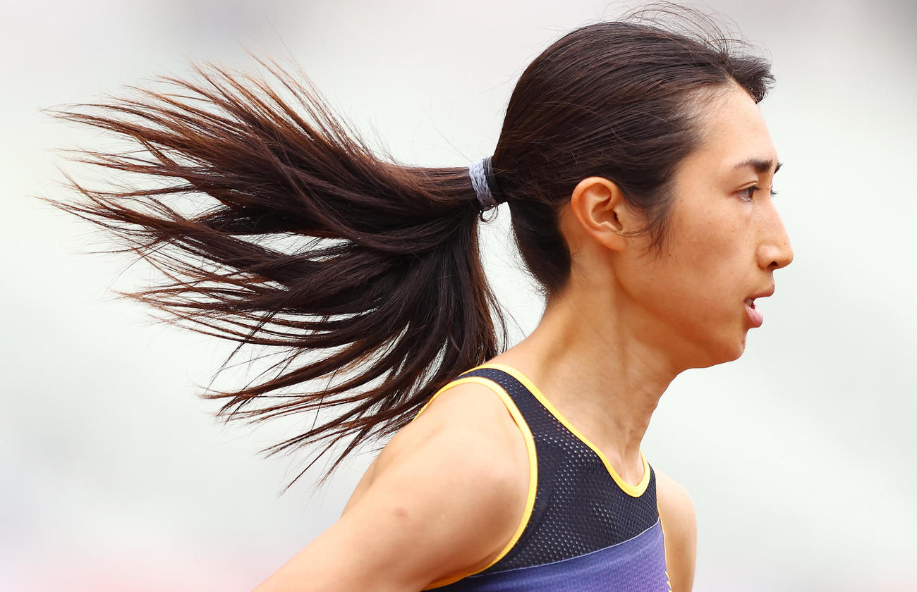 女子800メートル予選で力走する田中（撮影・垰建太）