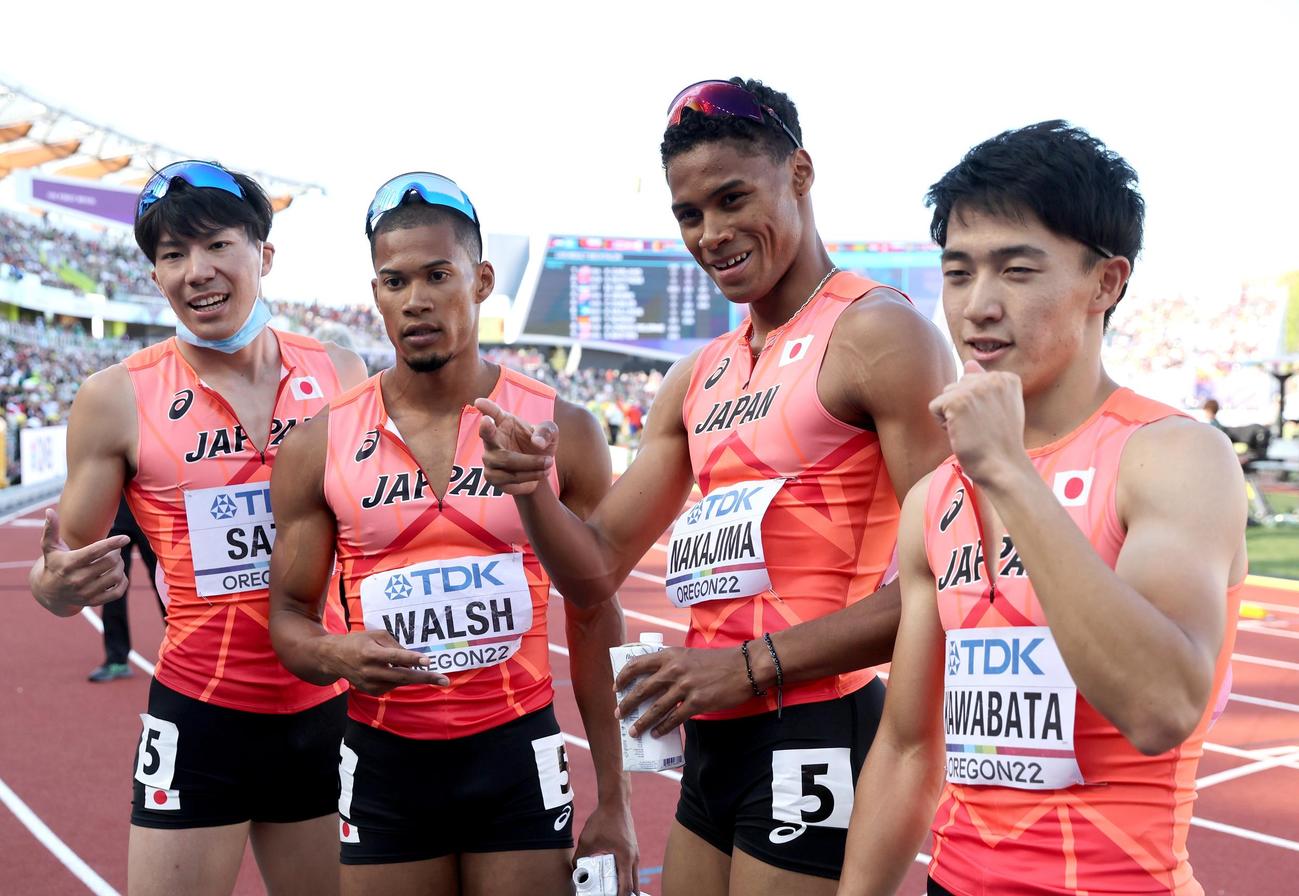 19年ぶり決勝進出の日本チームはガッツポーズ（代表撮影）