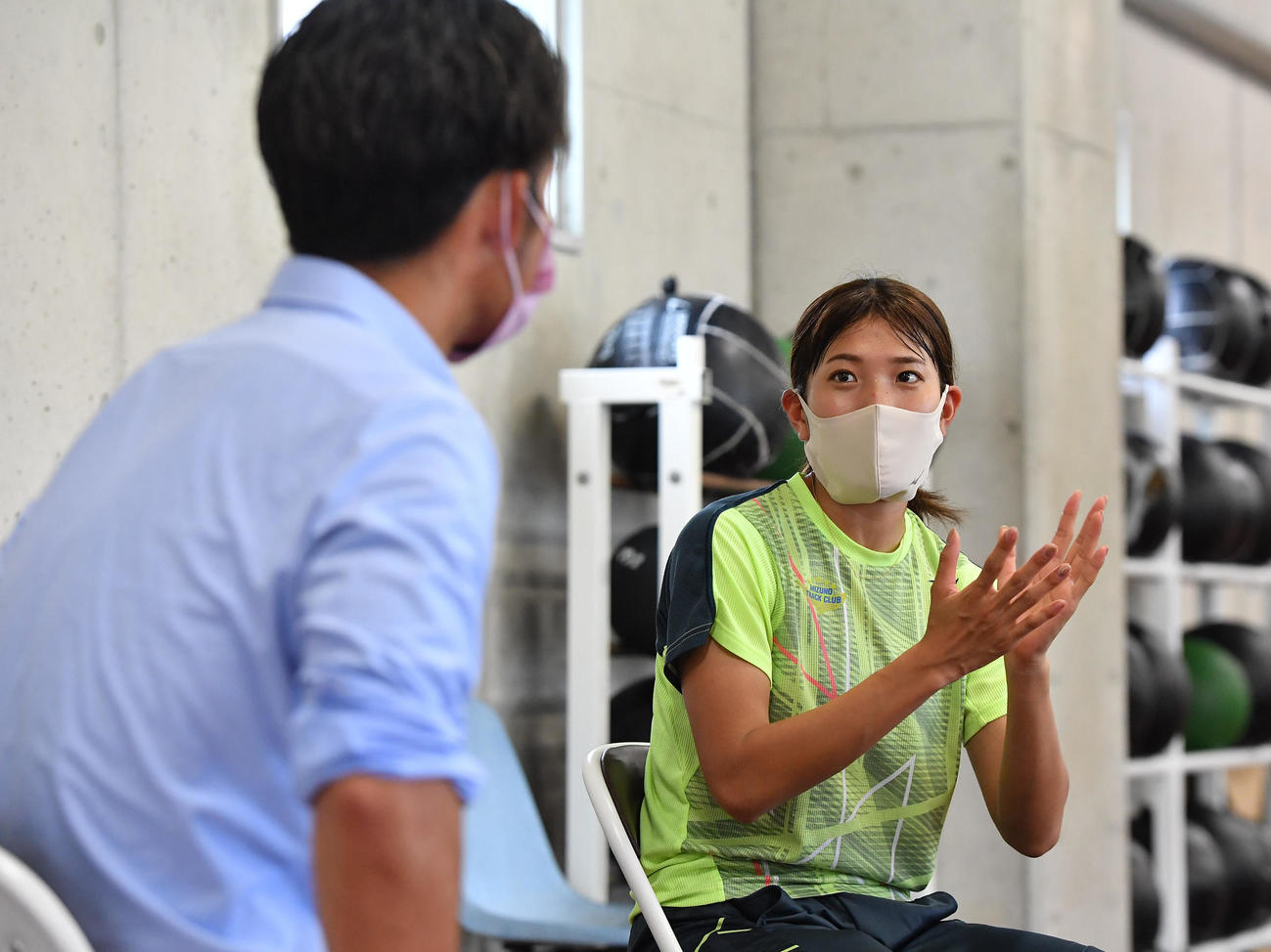 鳥谷氏（左）と対談する児玉（撮影・岩下翔太）