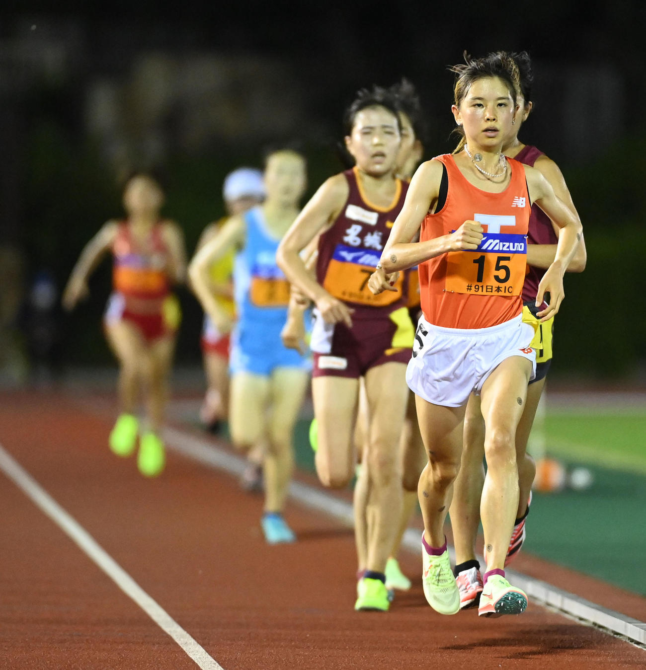 女子1万メートル、再びトップに立った不破聖衣来（撮影・前岡正明）