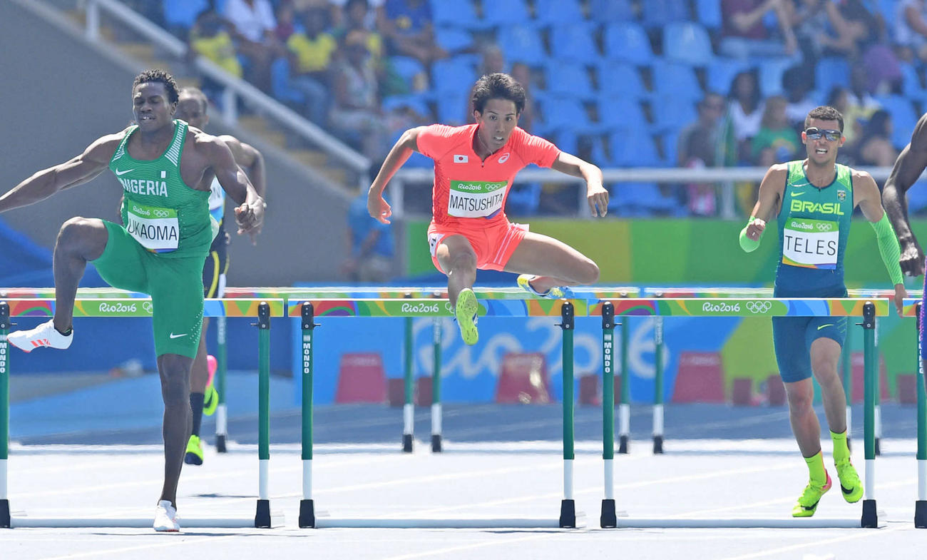 2016年リオデジャネイロ五輪の陸上男子400メートル障害予選1組、49秒60で同組4位となる松下祐樹