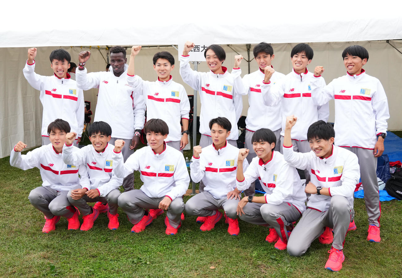 3位で本選出場を果たした城西大の選手たち（撮影・横山健太）