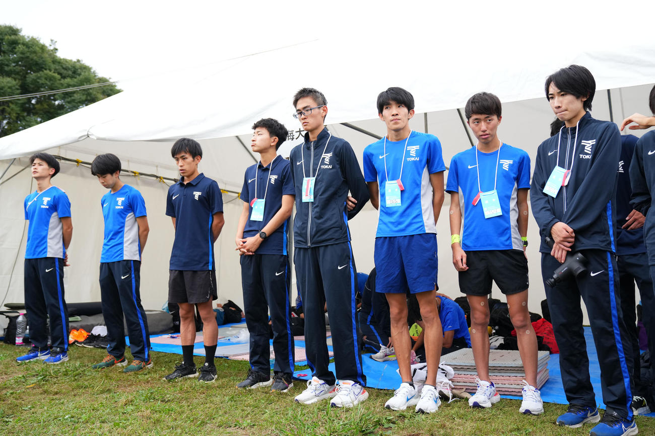 9位で本選出場を果たすが険しい表情の東海大の選手たち（撮影・横山健太）