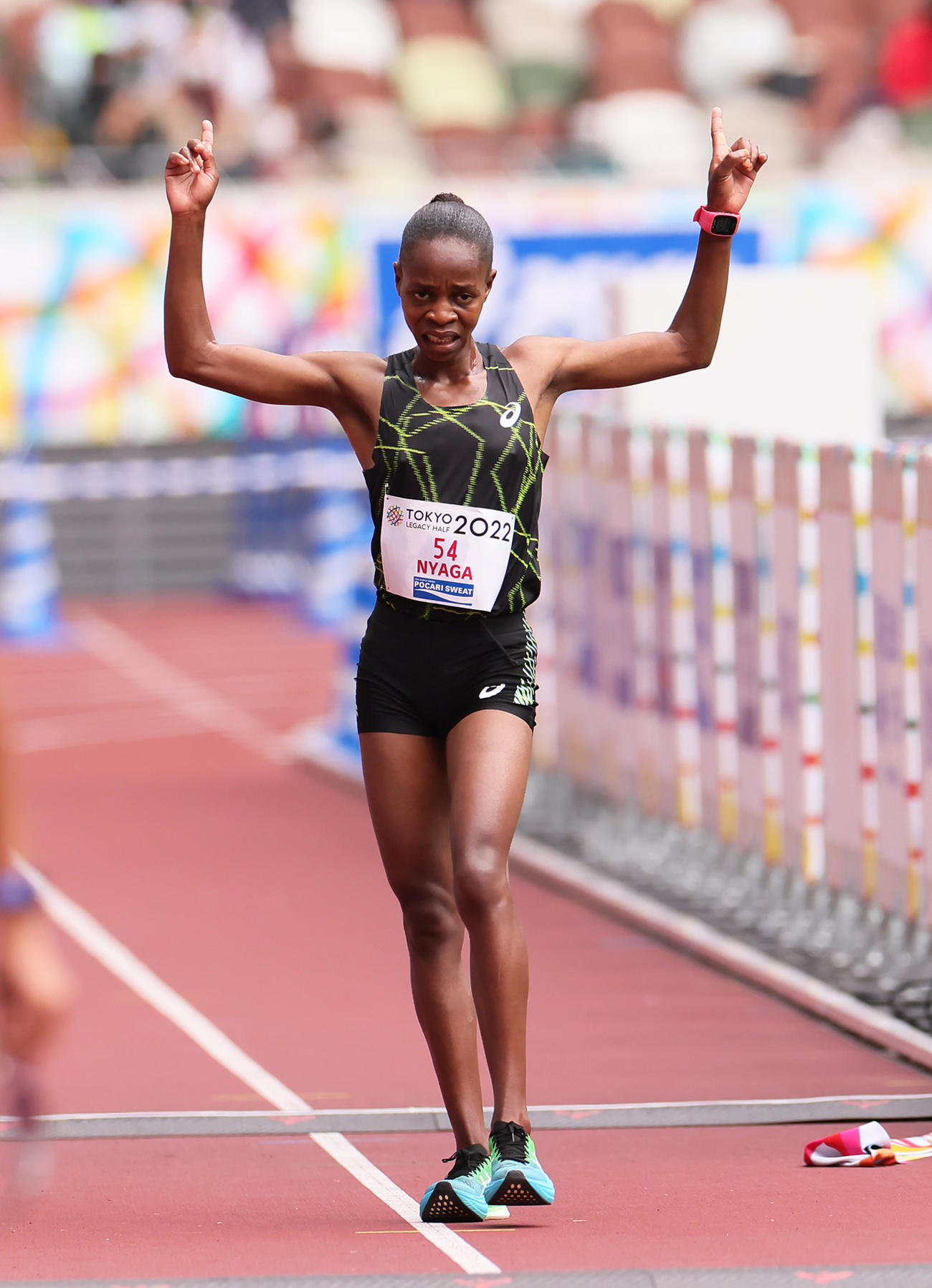 女子優勝のニャガ（撮影・足立雅史）