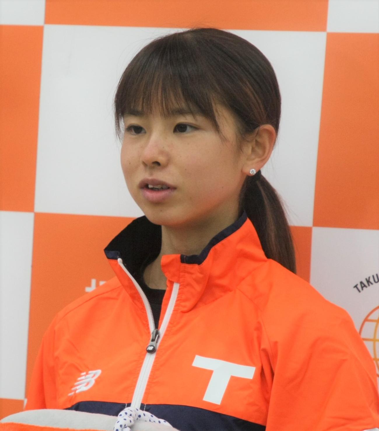 「第40回全日本大学女子駅伝」壮行会後の取材に応じる拓大・不破（撮影・藤塚大輔）