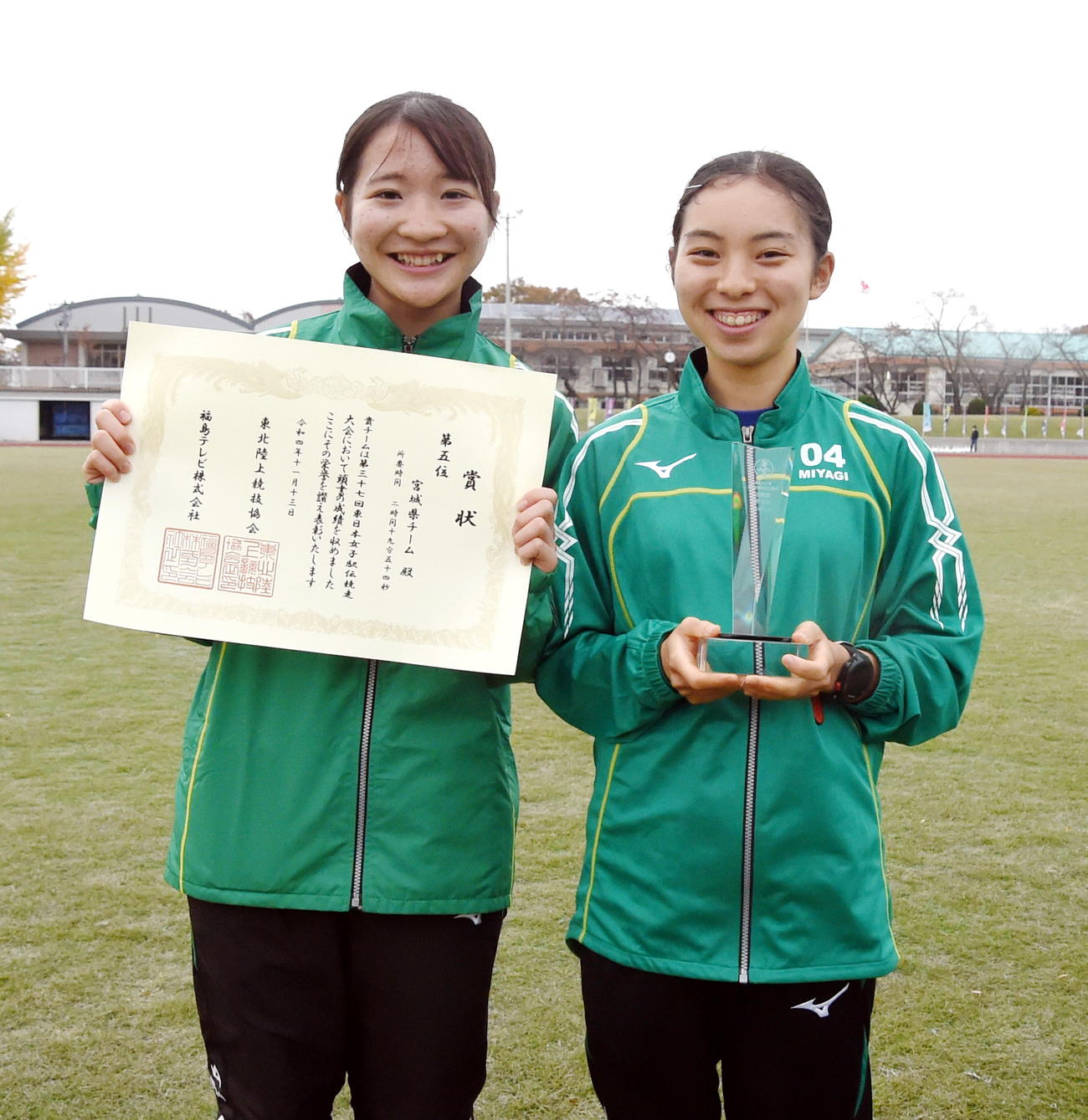 5位入賞に貢献した宮城1区・米沢（左）と5区・杉森（撮影・山田愛斗）