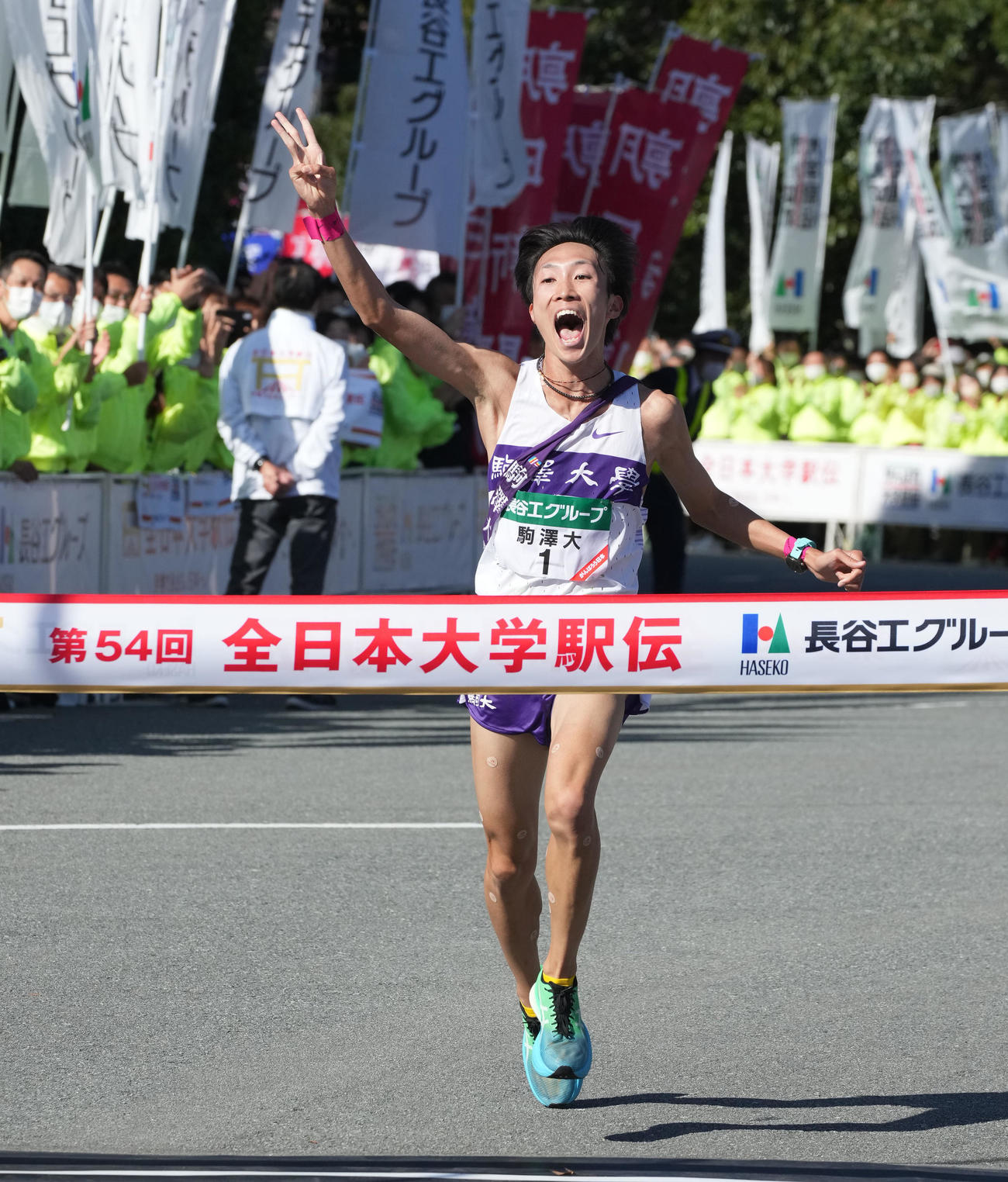 第54回全日本大学駅伝　1位でゴールする駒沢大・花尾（2022年11月6日撮影）