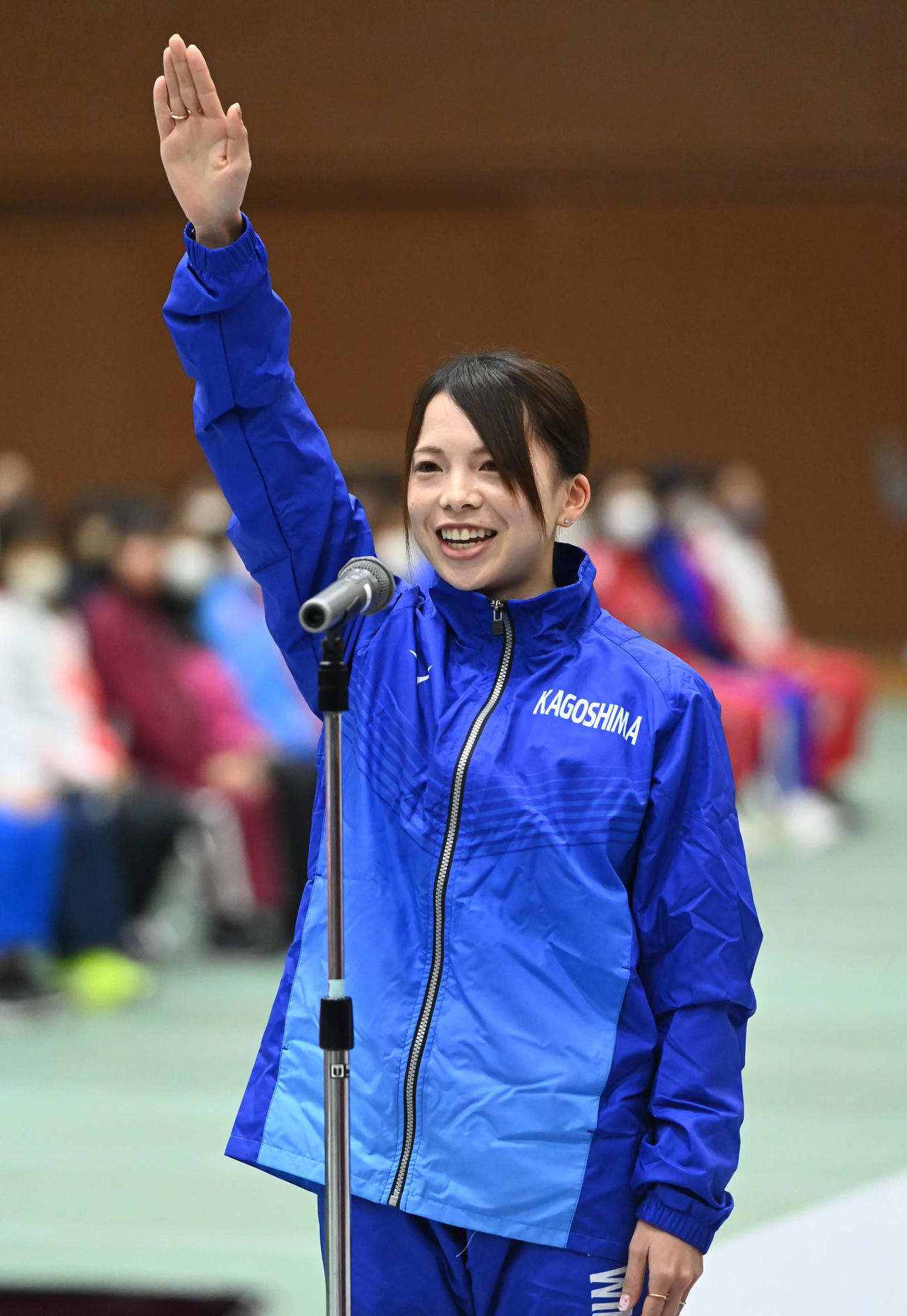 選手宣誓をする鹿児島代表・西田美咲（撮影・石井愛子）
