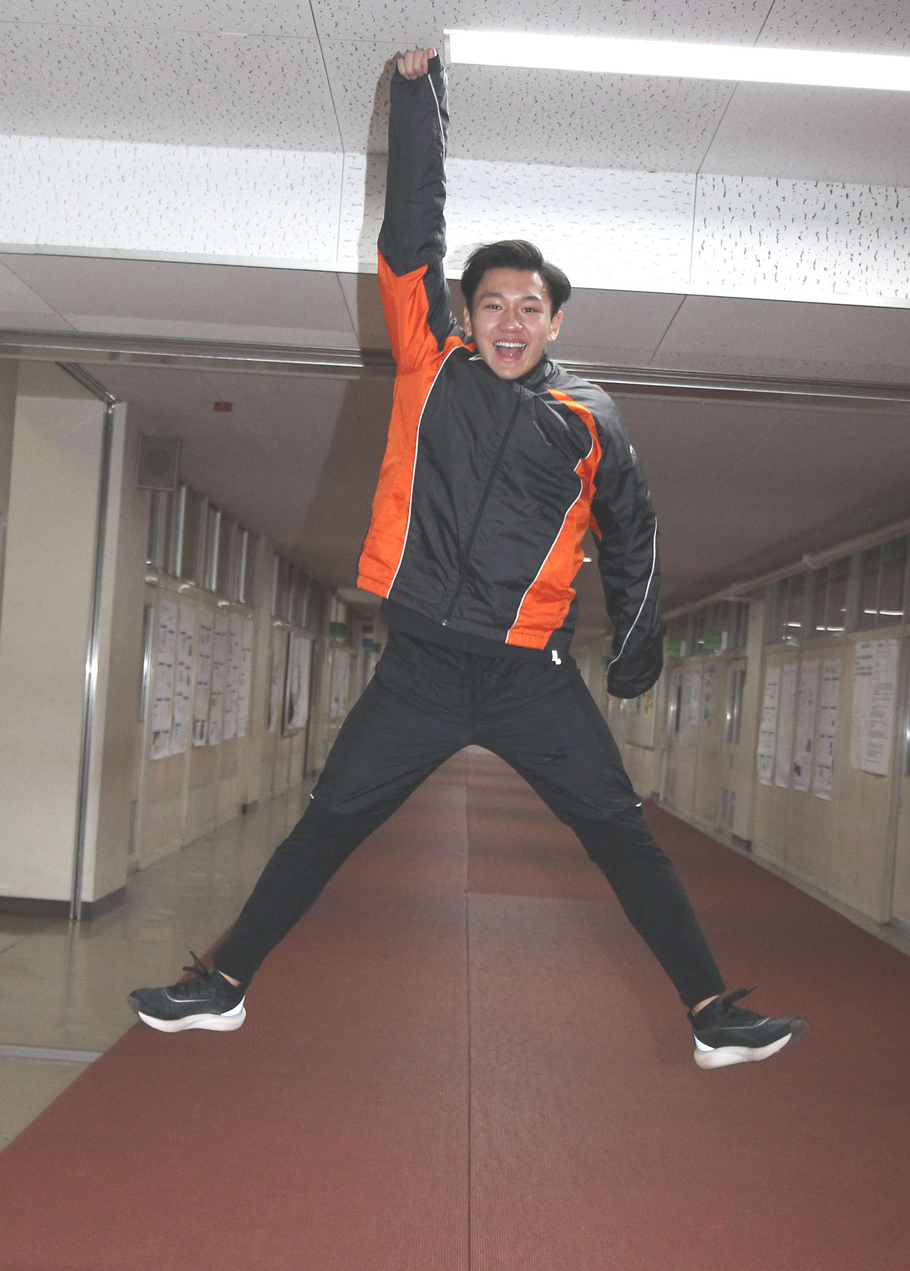 進学する早大での飛躍を誓う関口
