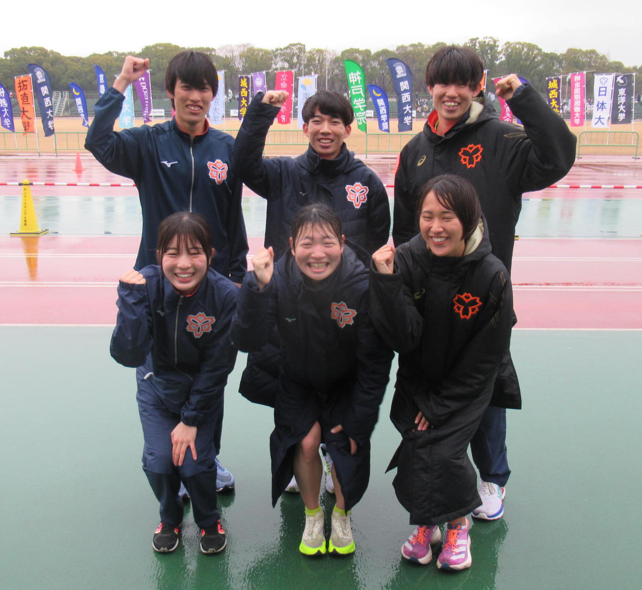 第3回全国招待大学対校男女混合駅伝で初優勝した日体大（撮影・益田一弘）
