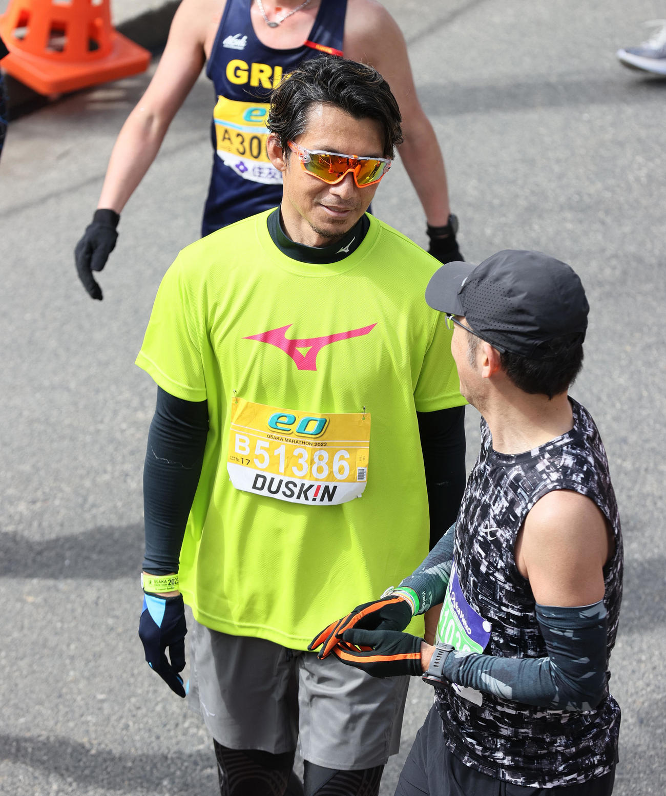 【大阪マラソン】初マラソン3時間15分59秒完走鳥谷敬氏、次なるチャレンジは…「もう走らない」 - 陸上写真ニュース : 日刊スポーツ
