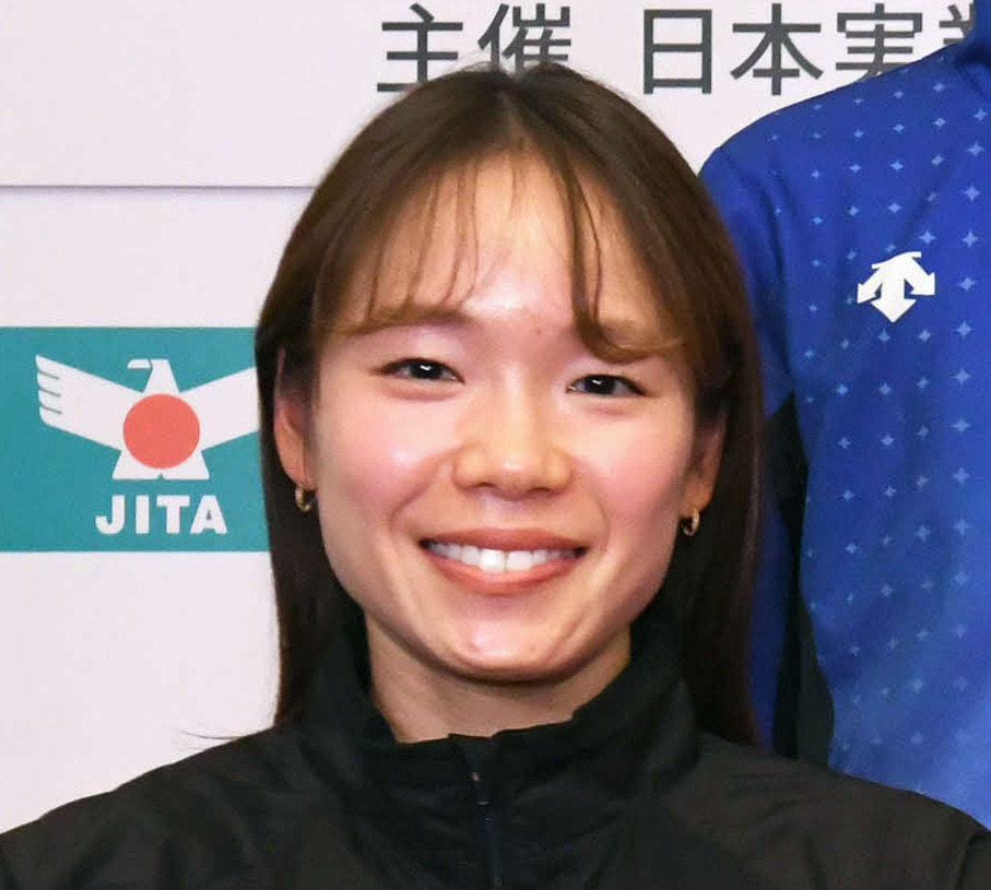 一山麻緒（2021年11月27日撮影）
