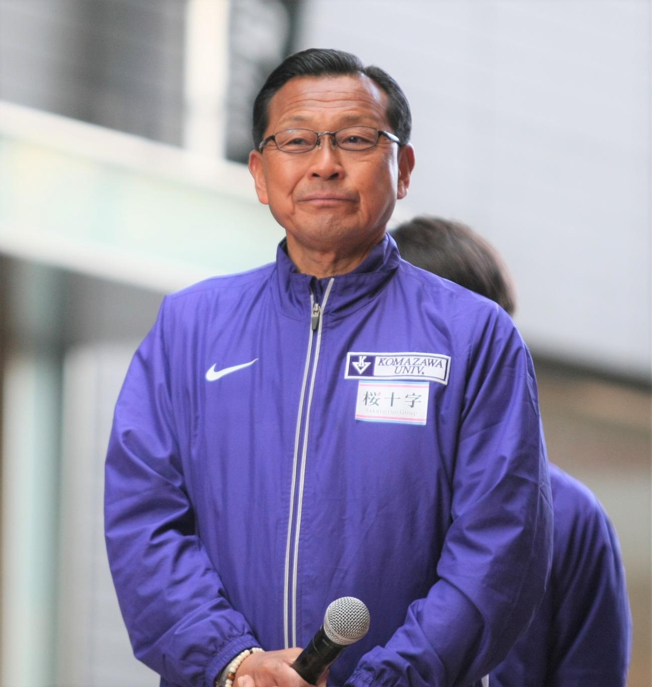 大学駅伝3冠達成報告会に出席した駒大・大八木監督（撮影・藤塚大輔）