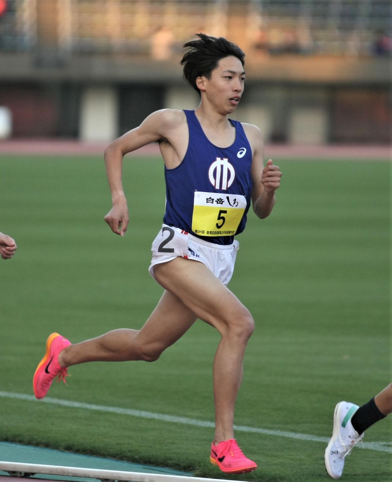 金栗記念選抜中長距離大会の男子1500メートルに出場した三浦（撮影・藤塚大輔）