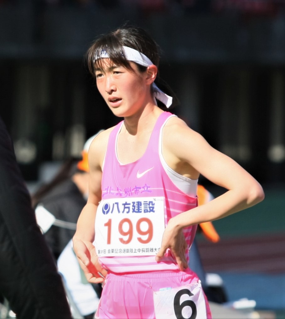 金栗記念選抜中長距離大会の女子1500メートル1組で1位となった北九州市立高・下森（撮影・藤塚大輔）