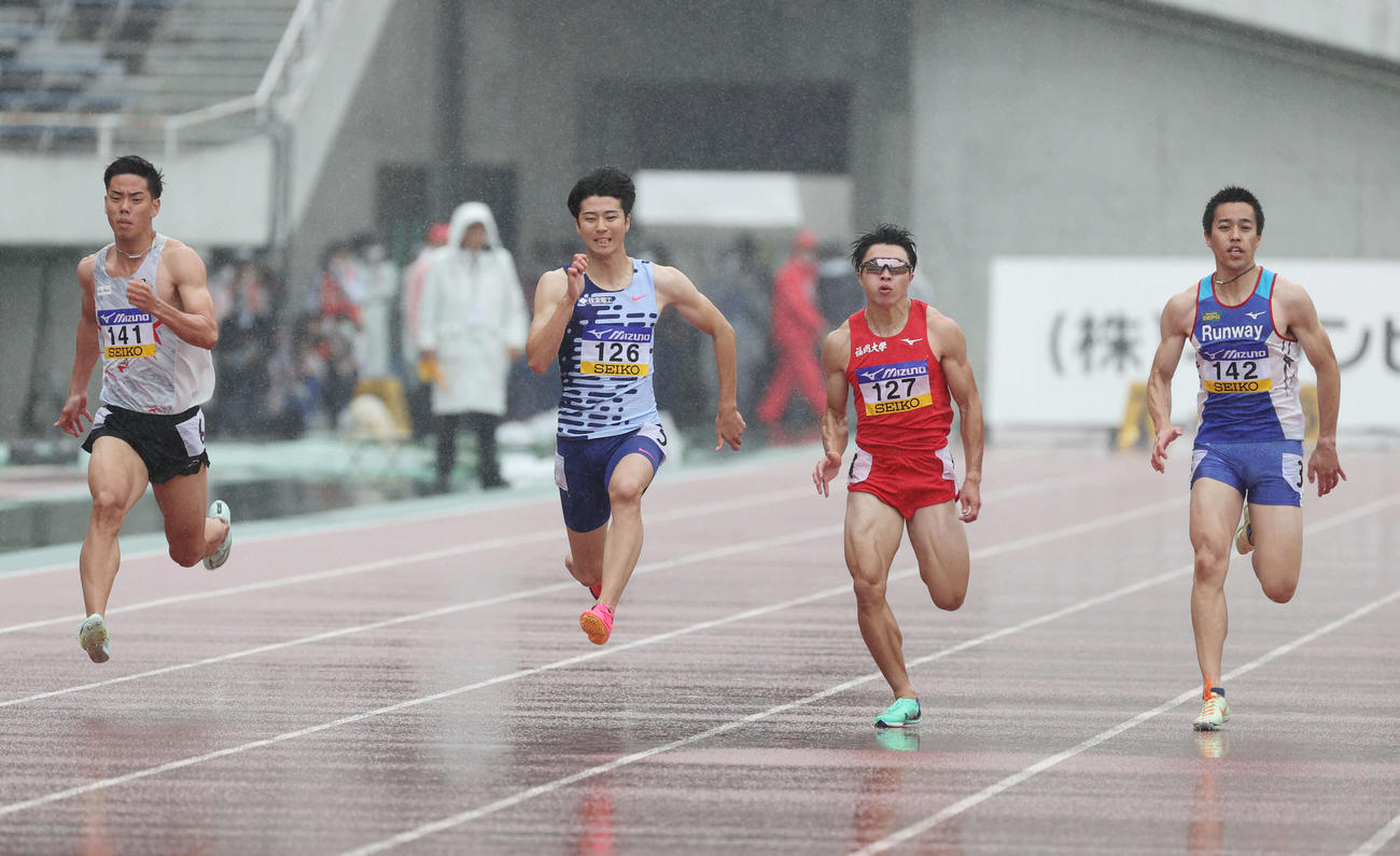 織田幹雄記念国際陸上競技大会　セイコーチャレンジ男子3組　3組6位に終わった多田修平（左から2人目）（撮影・加藤孝規）