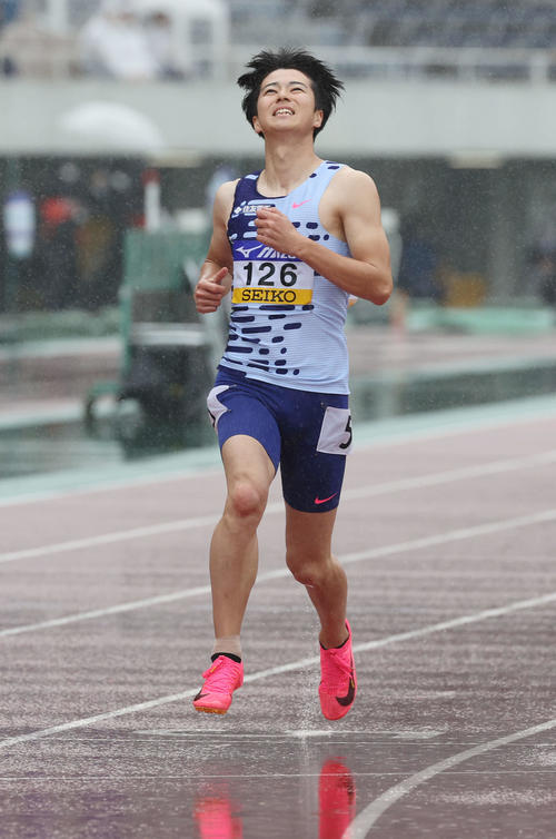 織田幹雄記念国際陸上競技大会 セイコーチャレンジ男子3組 3組6位に終わった多田修平(左から2人目)(撮影・加藤孝規)