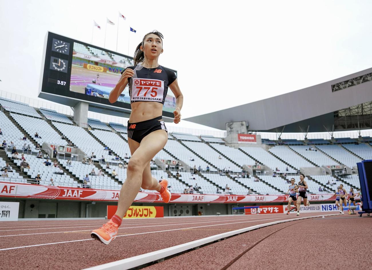女子1500メートル予選　全体トップで決勝に進んだ田中希実（共同）