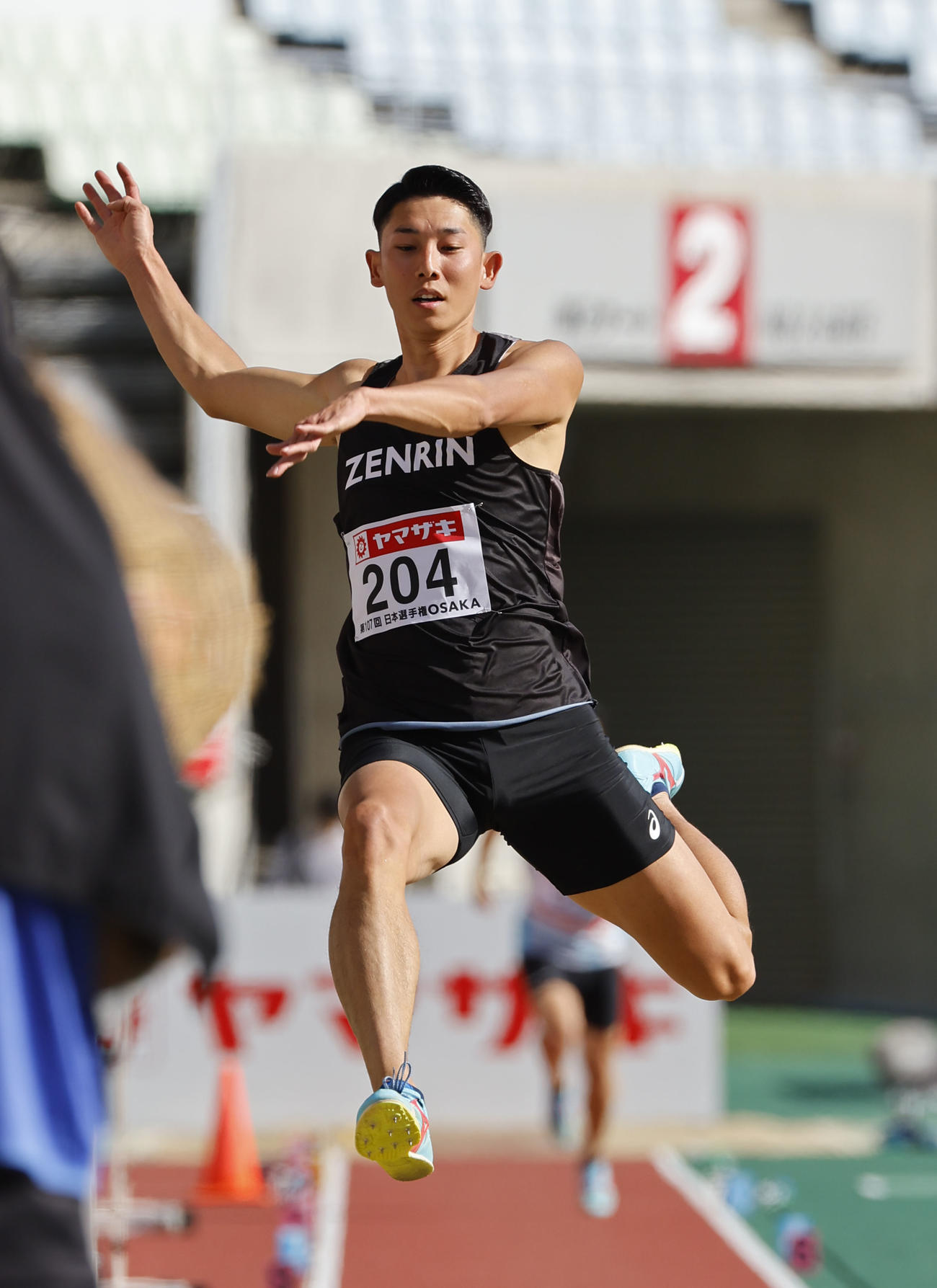 日本陸上競技選手権大会　男子走り幅跳び8メートル11で優勝した城山正太郎（撮影・藤尾明華）