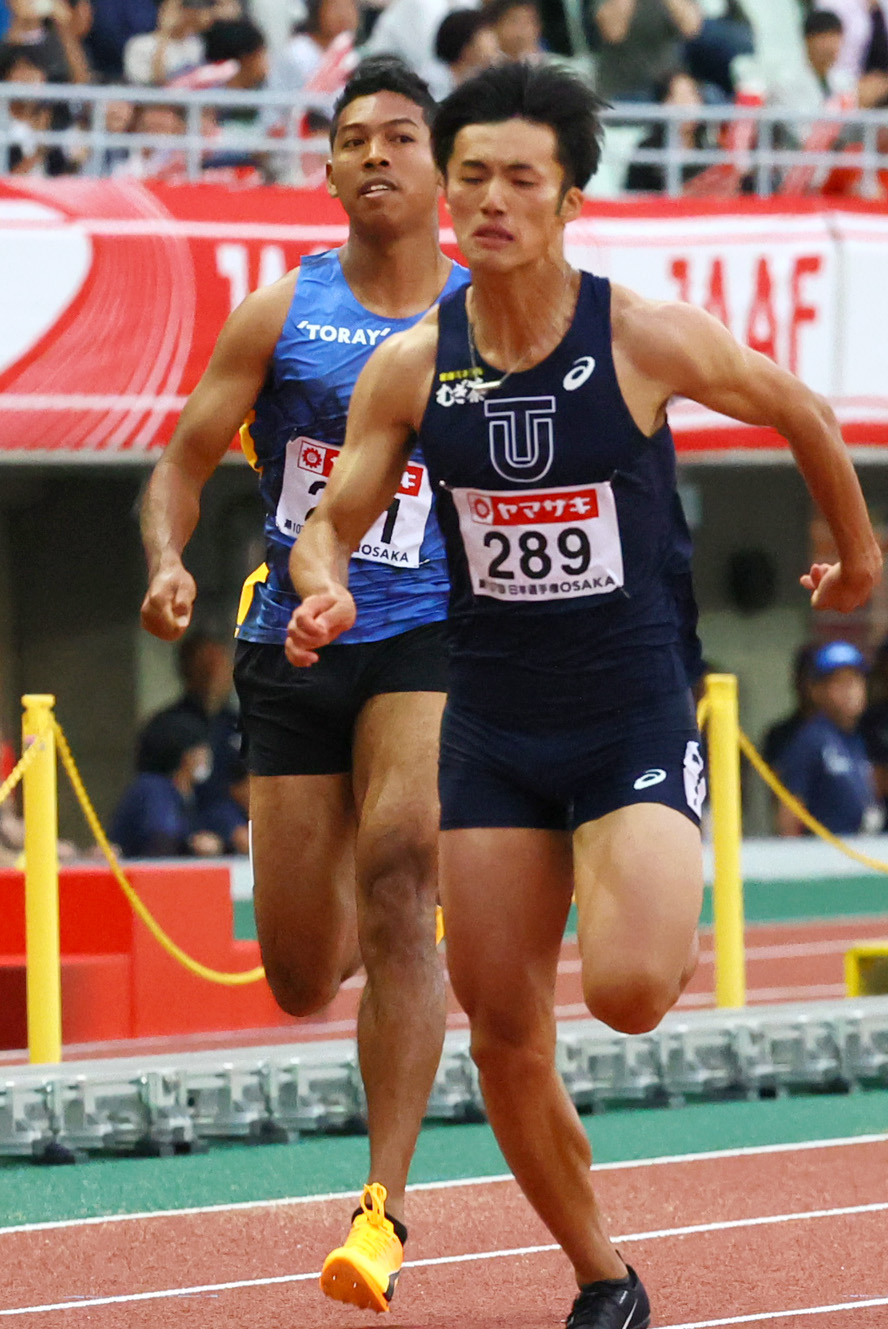 日本陸上競技選手権大会　男子100メートル決勝　8着に終わったサニブラウン（左）（撮影・上山淳一）