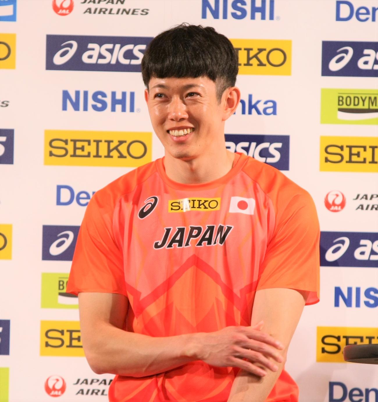 世界選手権日本代表選手会見に臨んだ男子110メートル障害の高山（撮影・藤塚大輔）