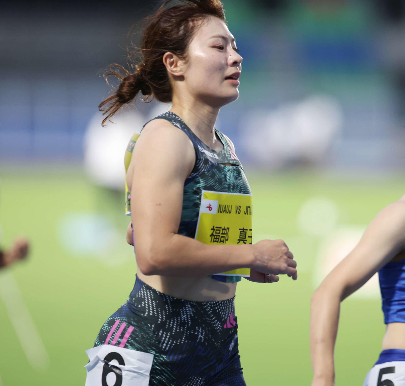 女子100メートルハードル決勝で1位となった福部（撮影・宮地輝）