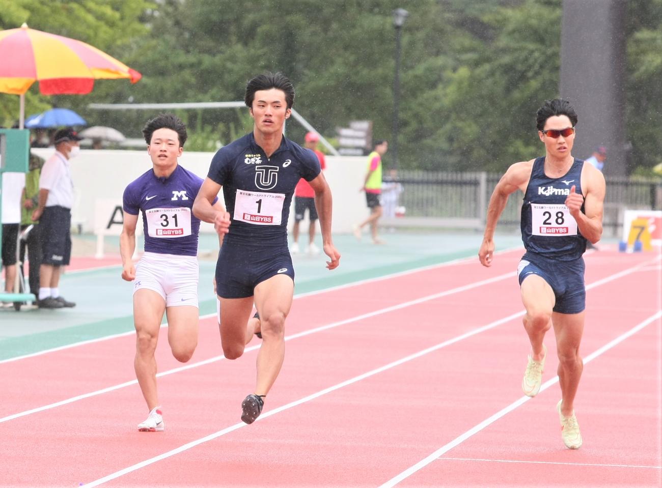 富士北麓ワールドトライアル　男子100メートルチャレンジレース予選に出場した柳田（中央）（撮影・藤塚大輔）