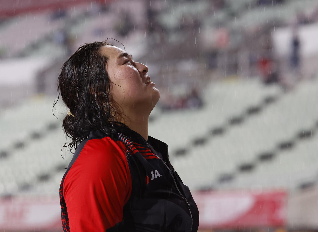 6月2日、日本選手権・女子やり投げで2位に終わり悔しそうにする北口