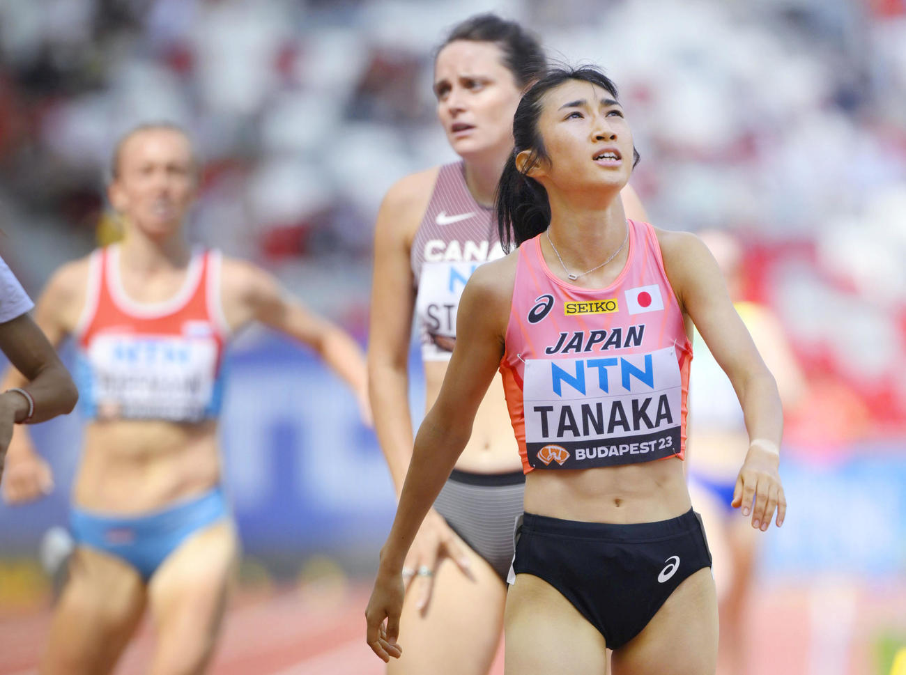 女子1500メートル予選　ゴールした田中希実（共同）
