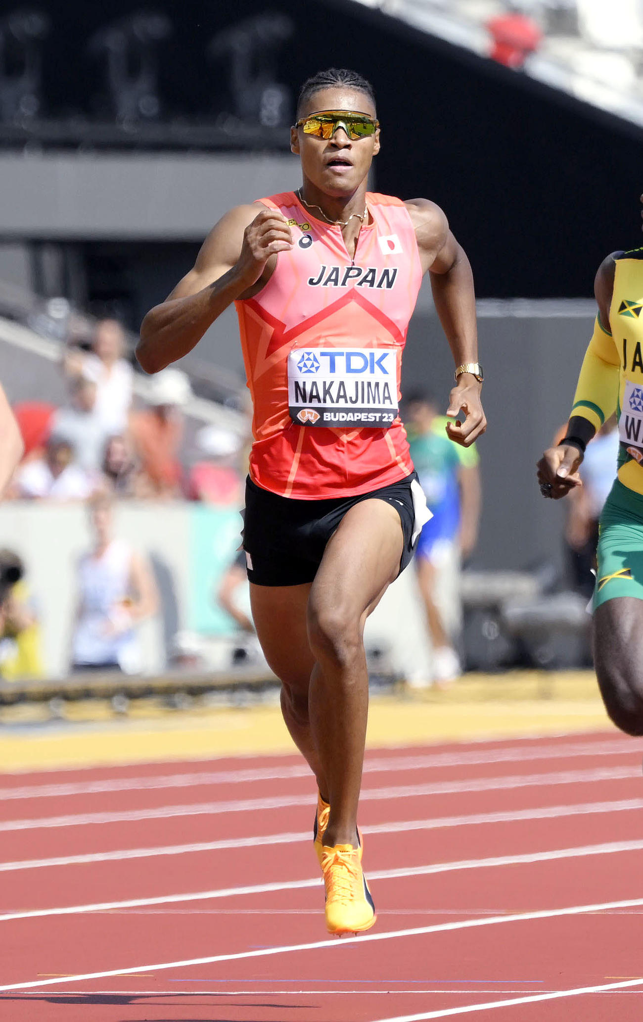 男子400メートル予選　力走する中島佑気ジョセフ（共同）