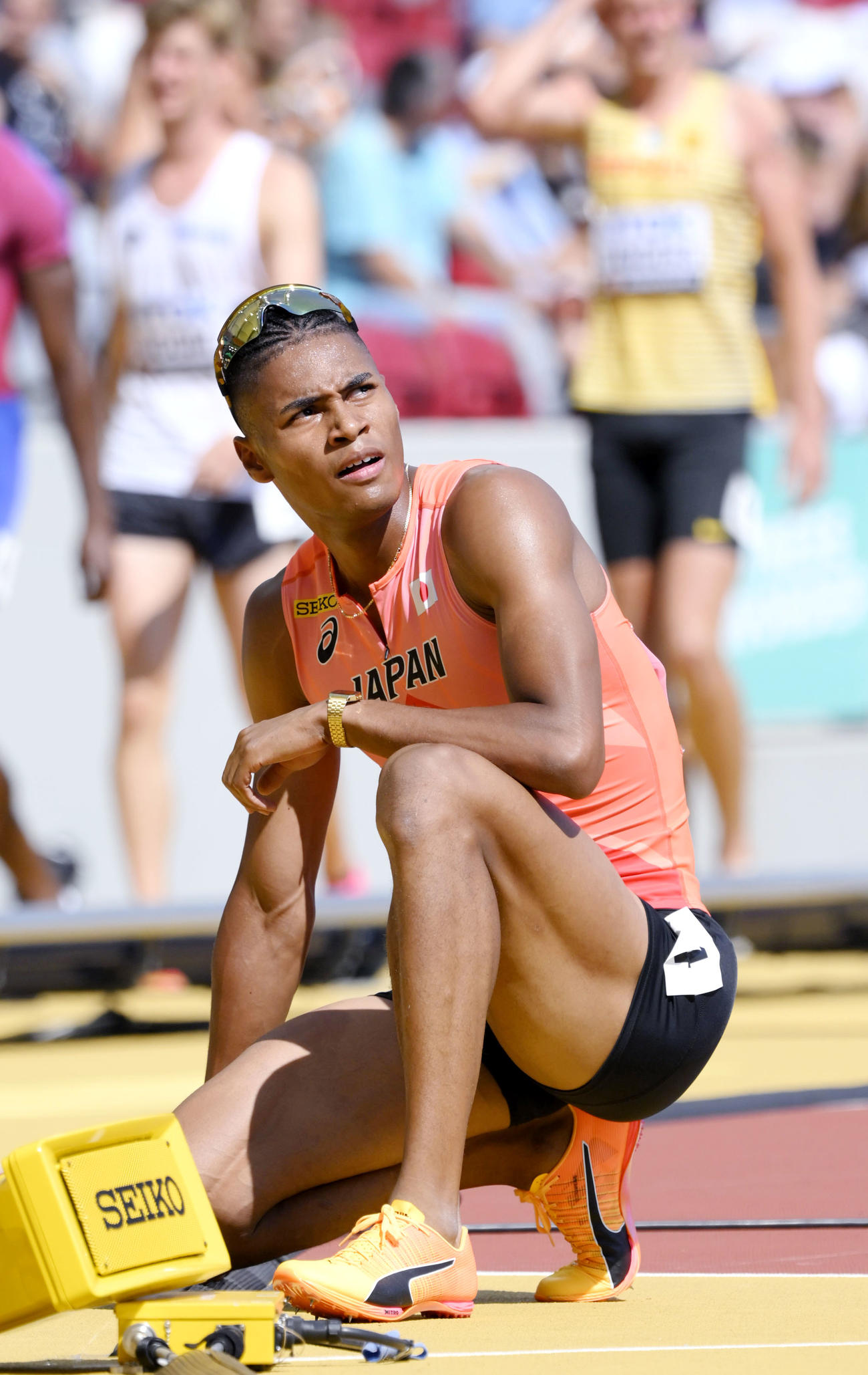 男子400メートル予選　45秒15で準決勝進出を決めた中島佑気ジョセフ（共同）