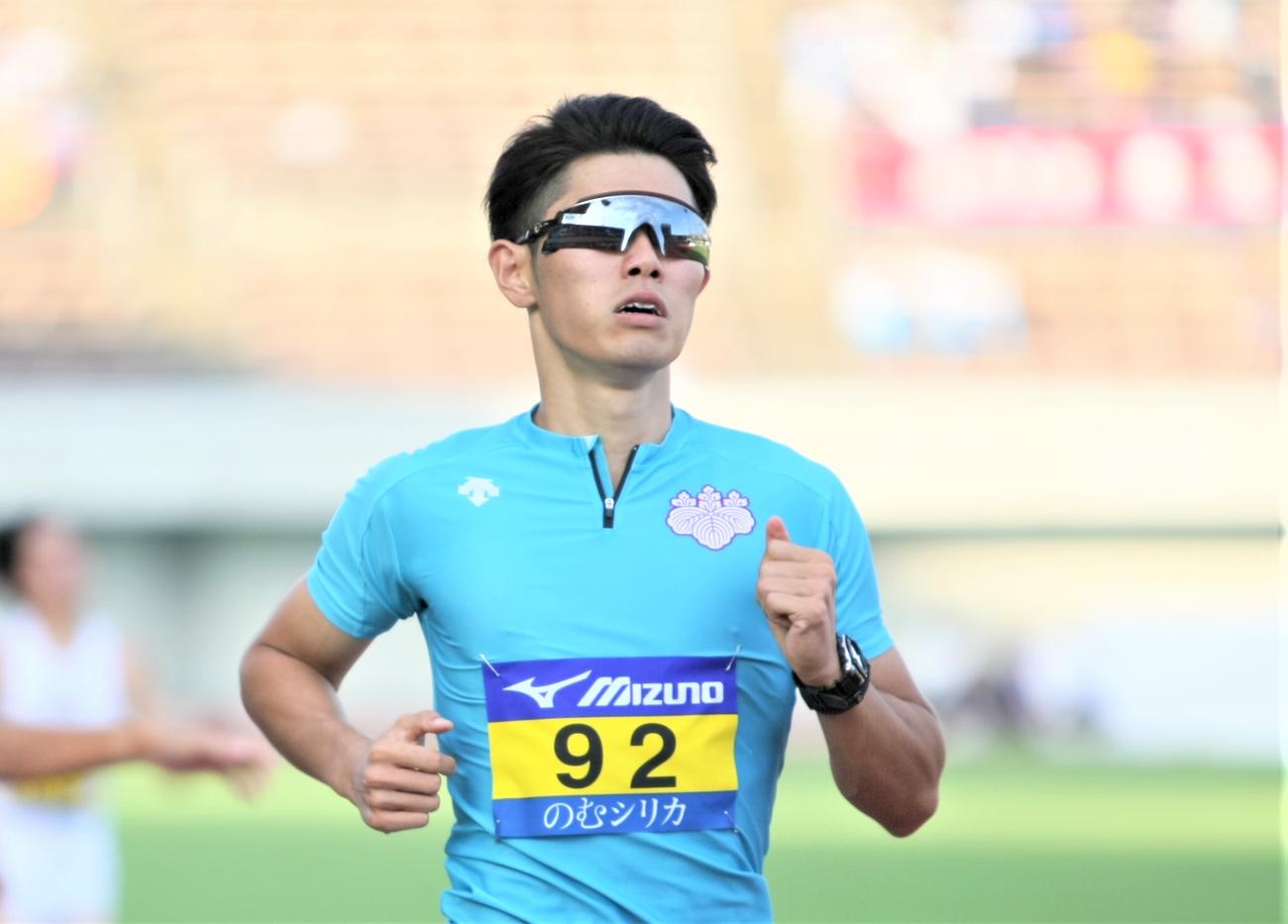 日本インカレ男子400メートル予選1組　1着で準決勝進出を決めた筑波大・今泉（撮影・藤塚大輔）
