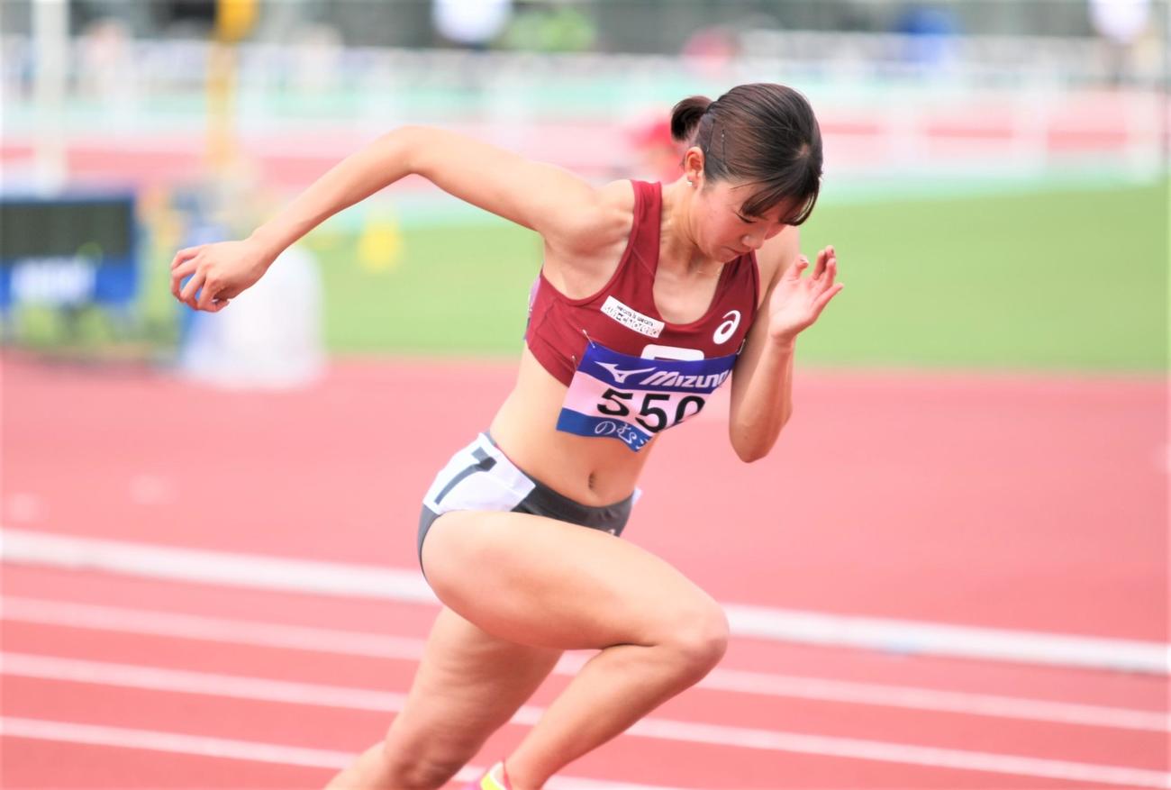 日本学生対校選手権女子400メートル障害準決勝　58秒01で決勝進出を決めた立命館大・山本（撮影・藤塚大輔）