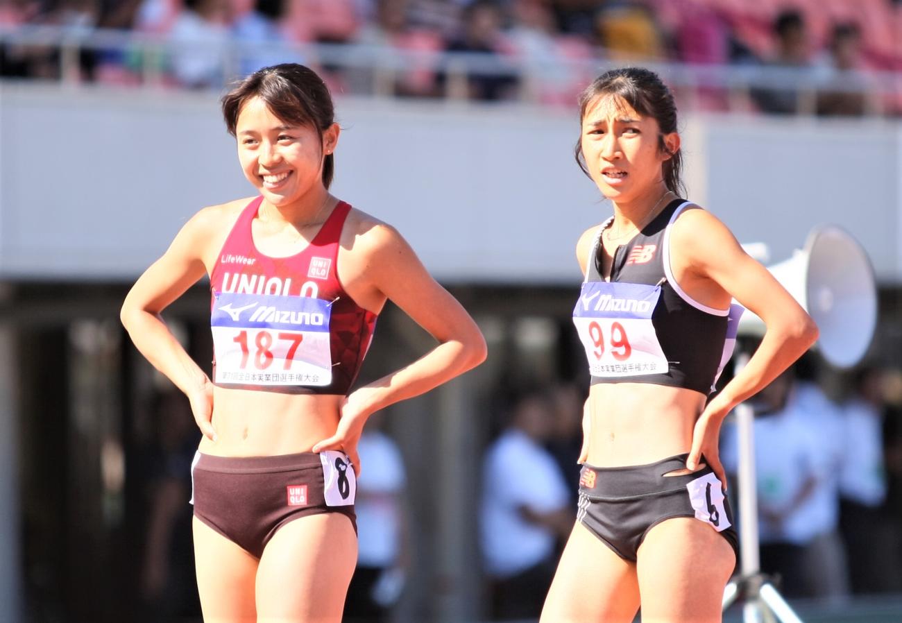 全日本実業団対抗選手権　女子800メートルに出場した後藤（左）と田中（撮影・藤塚大輔）