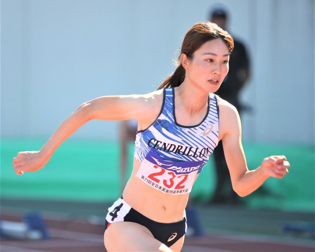 全日本実業団対抗選手権　女子100メートル障害で12秒97で優勝した大松（撮影・藤塚大輔）