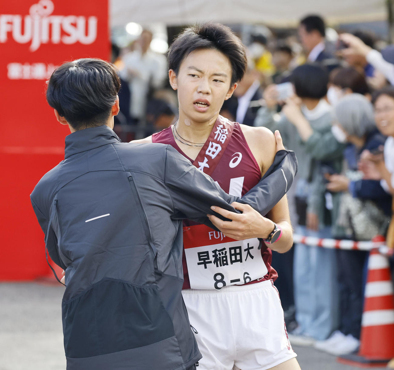 第35回出雲全日本大学選抜駅伝競走　6位でゴールする早大のアンカー長屋匡起（撮影・藤尾明華）