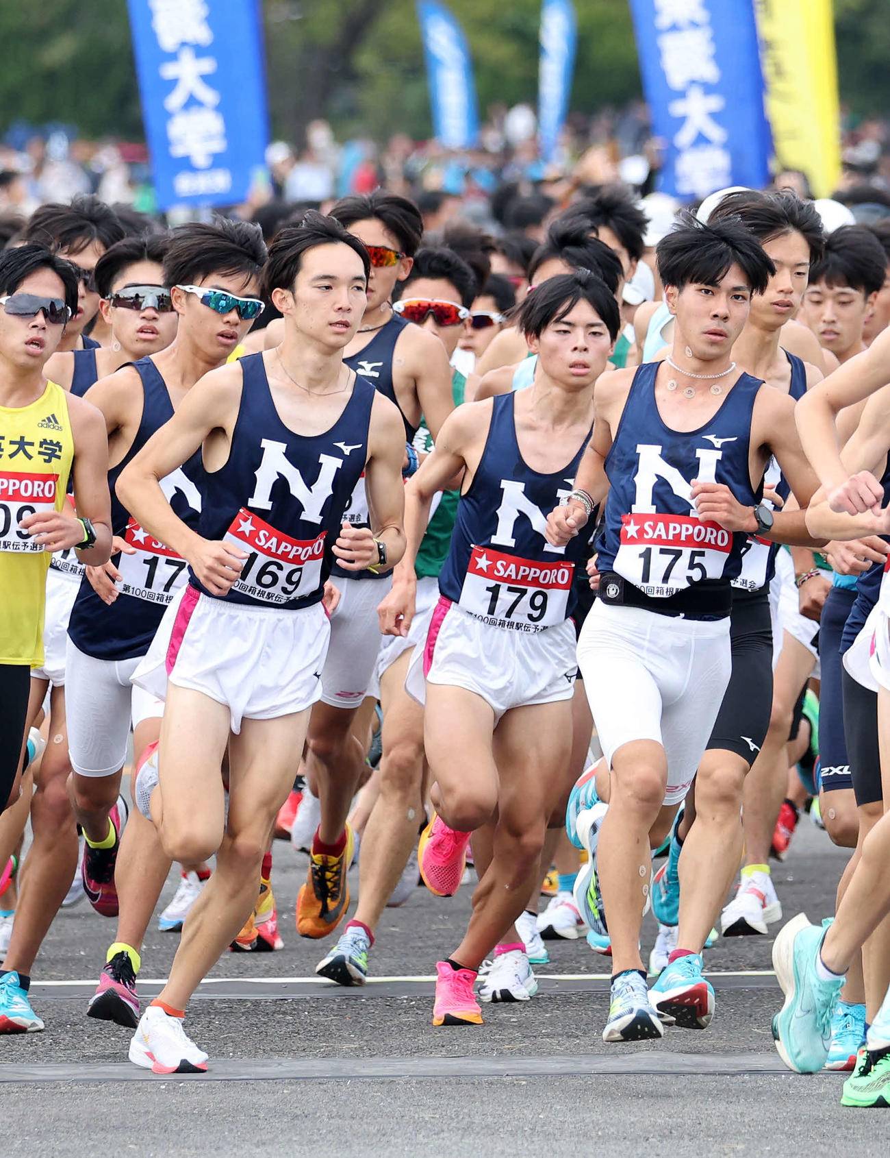 力走するする日大の選手たち（撮影・鈴木正人）
