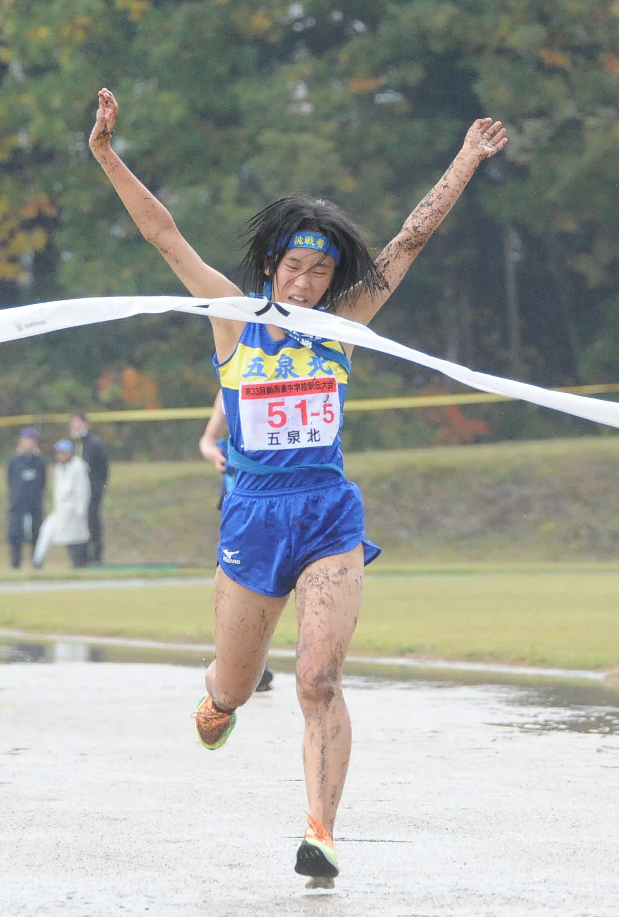 1位でゴールする五泉北の遠藤