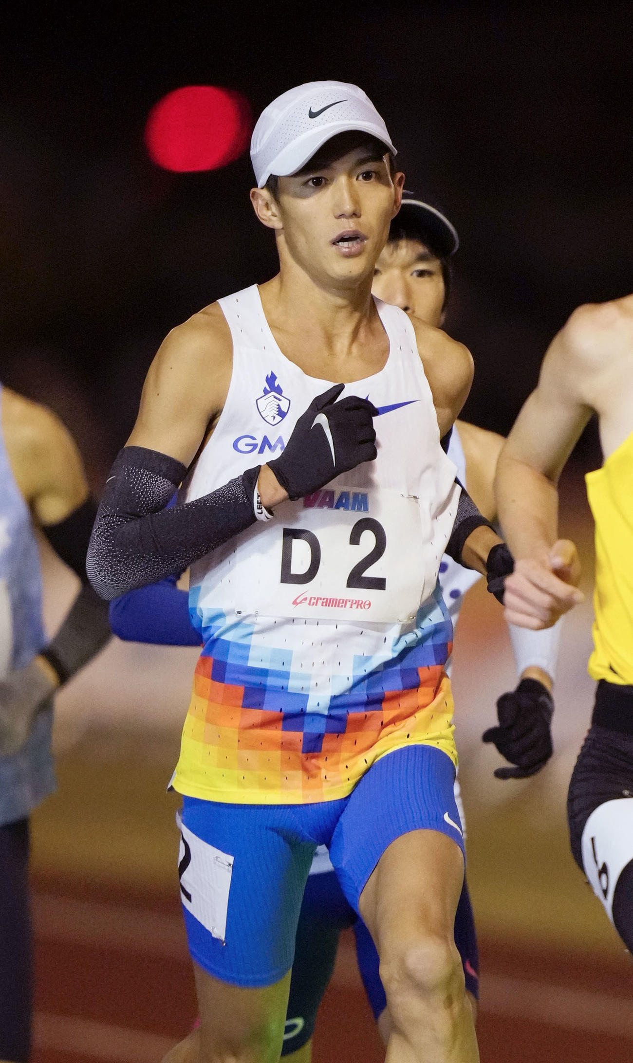 男子1万 メートル で力走する大迫傑＝八王子市上柚木公園陸上競技場（共同）