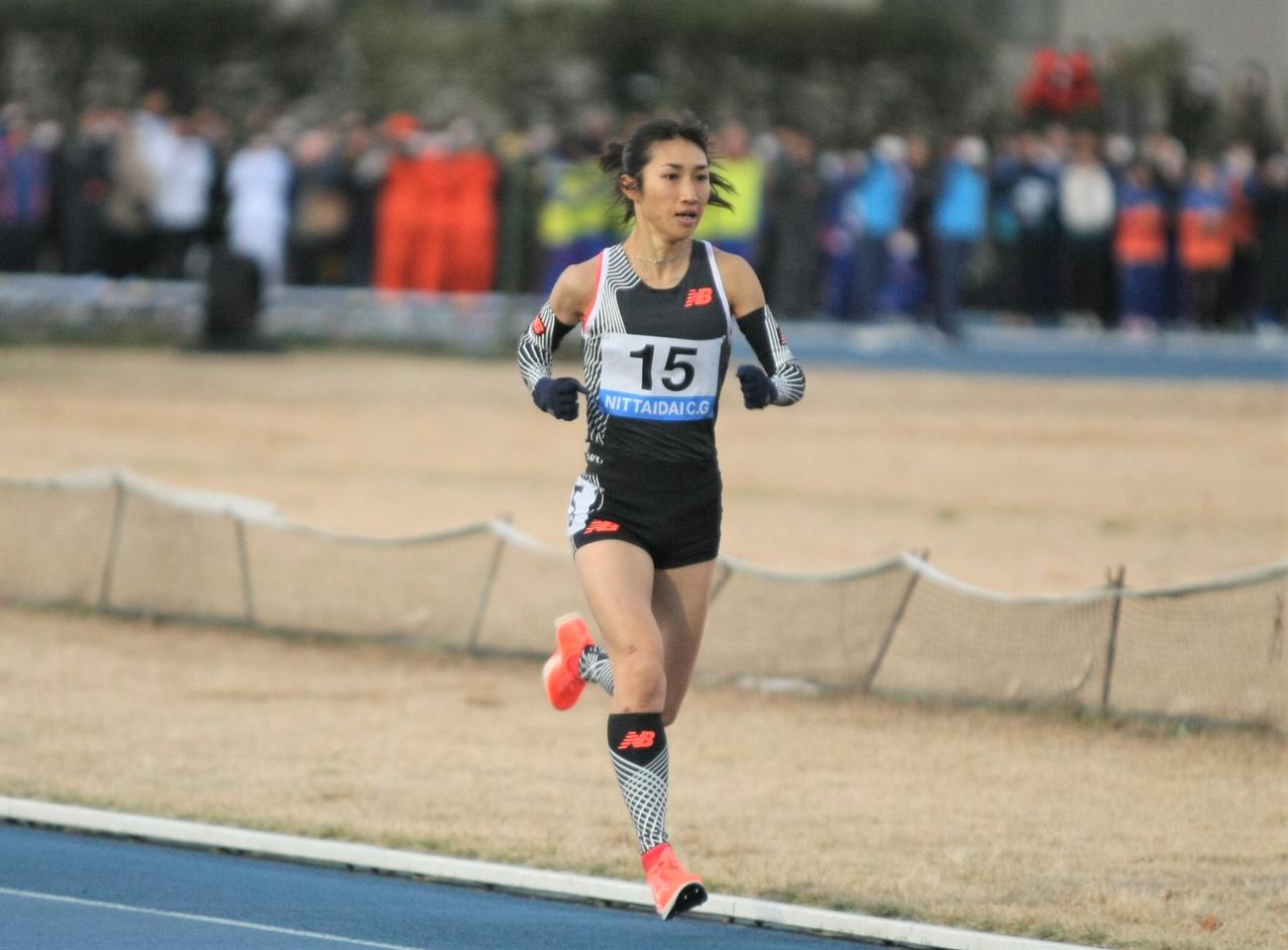 日体大長距離競技会NCG女子5000メートルに出場した田中（撮影・藤塚大輔）