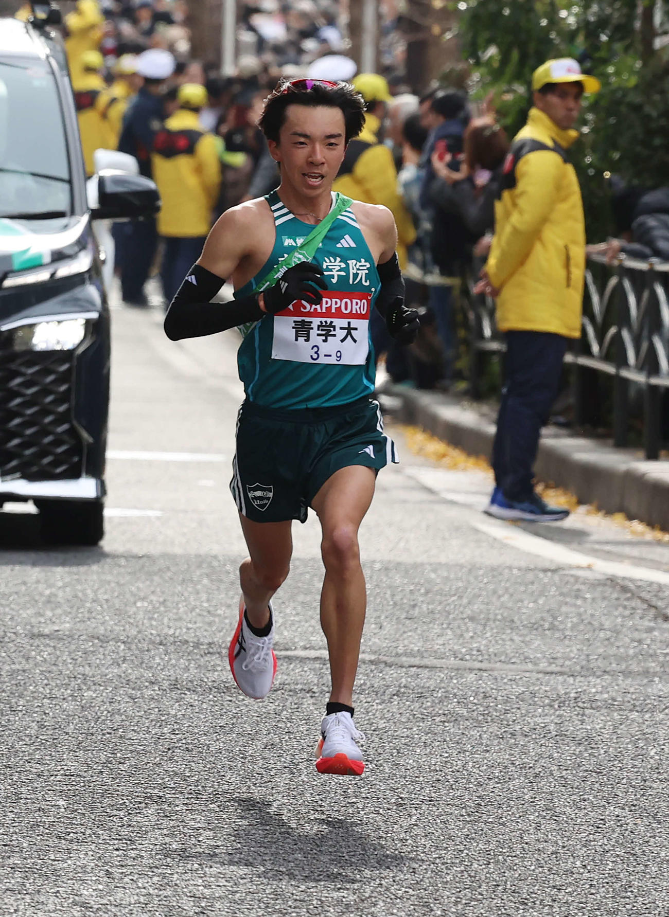 9区、力走する青学大・倉本（撮影・河野匠）