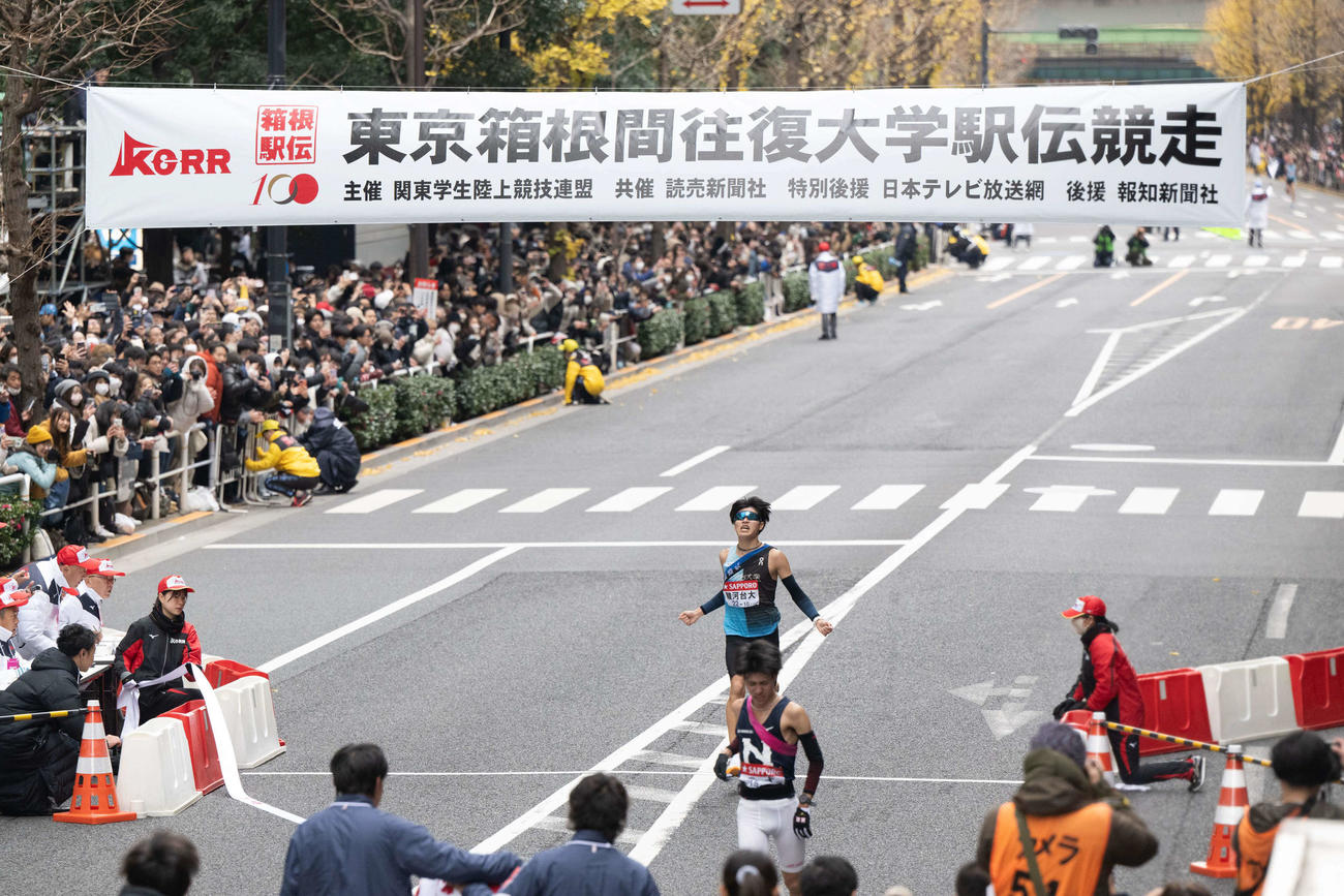 ゴールするゴールする駿河台大10区・久保俊翔（代表撮影）
